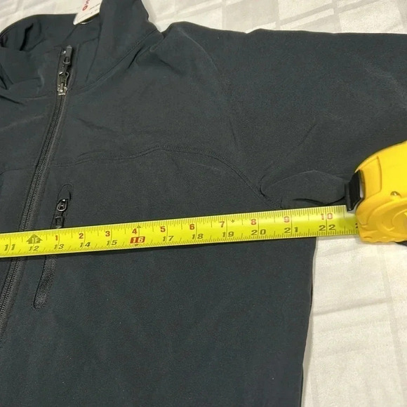 MARMOT Women  warm tempo lightweight black jacket . Zippered pockets, - Picture 9 of 14